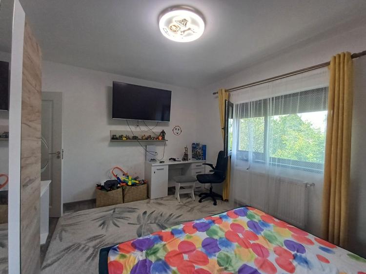 Duplex cu 4 camere cu Canalizare în Miroslava
