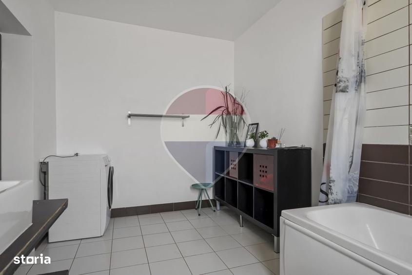 Casă cu 4 camere în Gulia