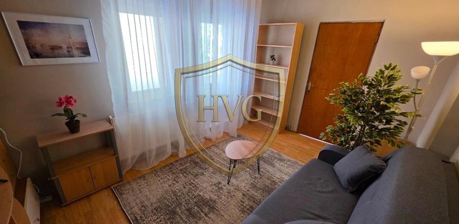 Apartament cu 3 camere semidecomandat, mobilat în 13 Septembrie