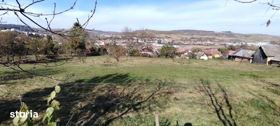 Teren de 3798 mp, în Central