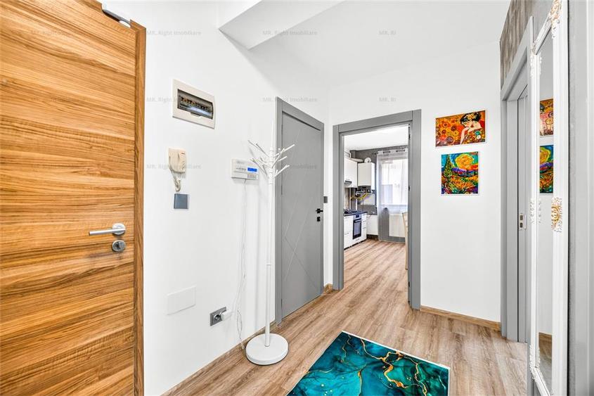 Apartament cu 2 camere decomandat în Tractorul