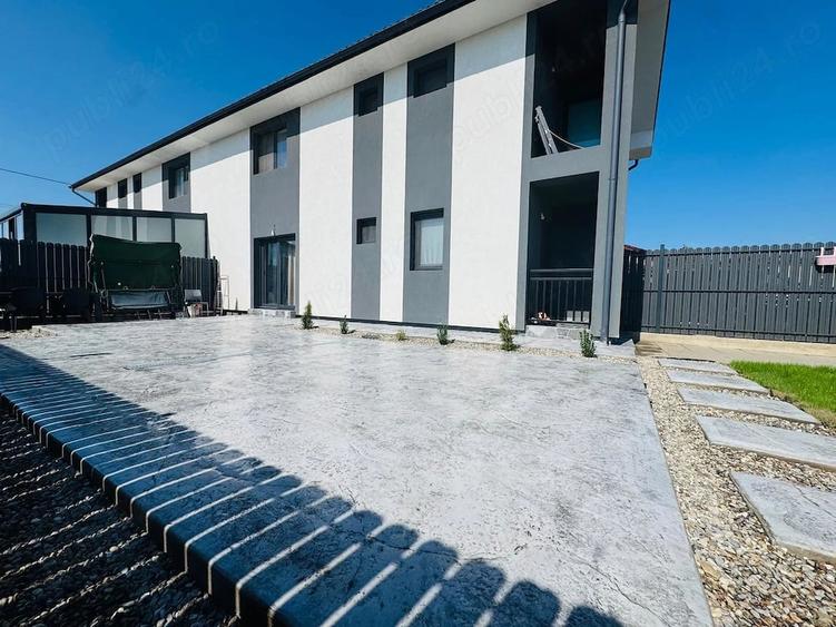 Casă cu Teren 200 Mp în Central