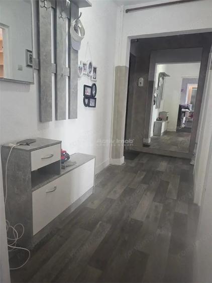 Apartament cu 3 camere decomandat în P-ța Gării