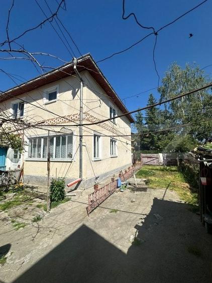 Casa ultracentrala , 200mp, teren 450 mp , Radauti - 1