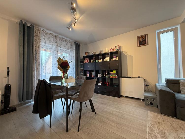 Apartament cu 4 camere decomandat, mobilat în Exterior Sud