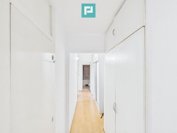 Apartament cu 3 camere decomandat în Rogerius