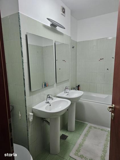 Apartament cu 2 camere decomandat în Titan