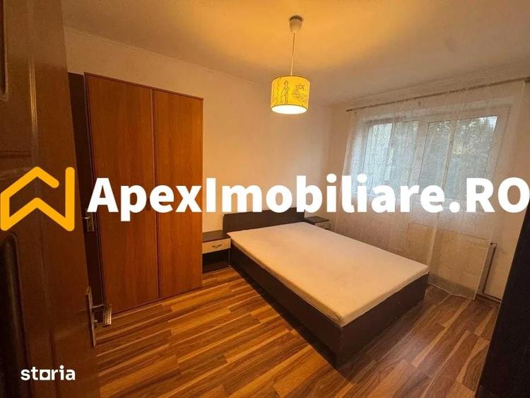 Apartament cu 3 camere decomandat în Drumul Taberei