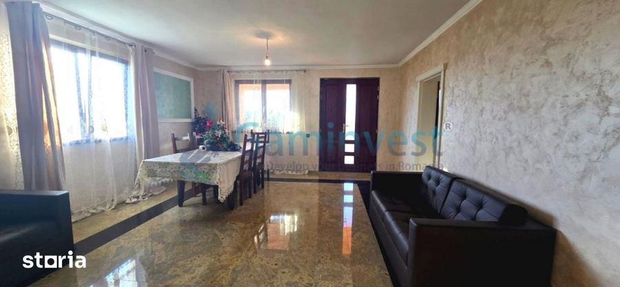 Casă cu 5 camere cu Teren 2690 Mp în Central