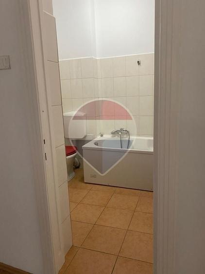 Casă individuală cu 4 camere cu Teren 120 Mp în Ferdinand