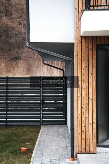 Duplex cu 4 camere cu Canalizare în Florești