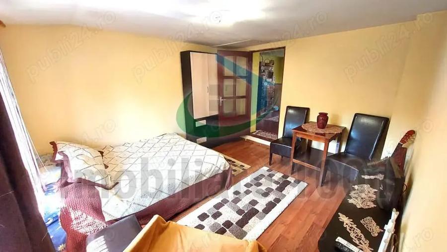 Casă cu 4 camere cu Teren 2431 Mp în Curtuiușu Mare