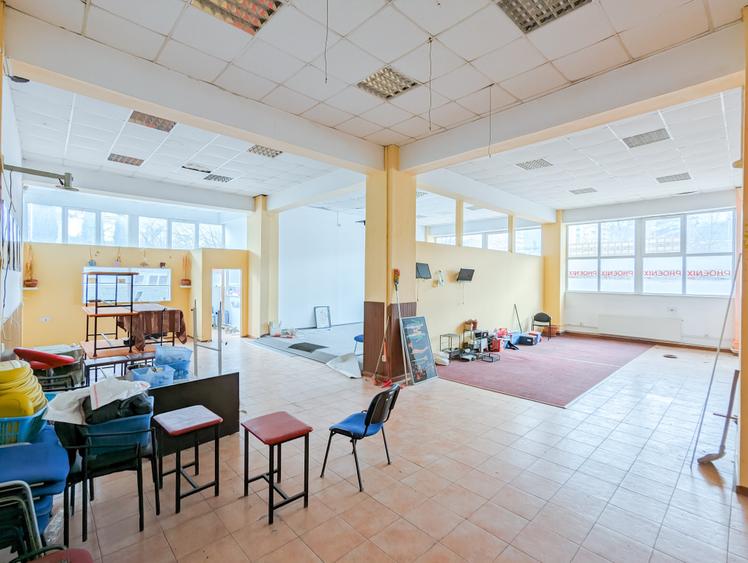 Spațiu comercial, de 238 mp, în Centrul Civic