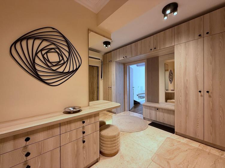 Apartament cu 3 camere decomandat, mobilat în Bucureștii Noi