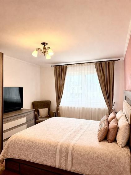 Casă cu 4 camere cu Teren 500 Mp în Central