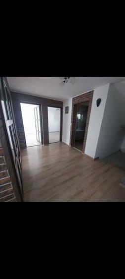 Casă individuală cu 4 camere cu Teren 300 Mp în Central