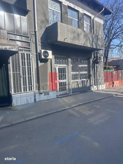 Spațiu comercial, de 300 mp, în Gara de Nord