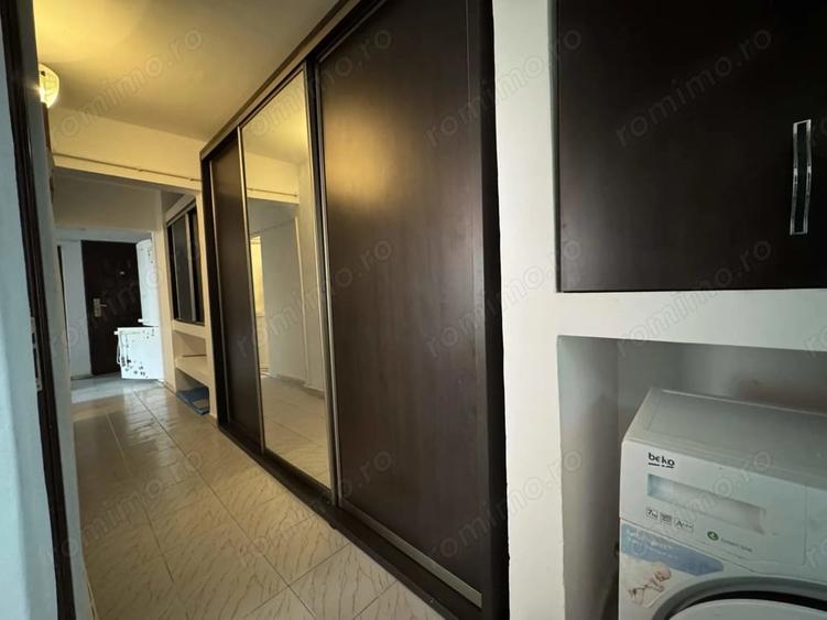 Apartament cu 3 camere decomandat, mobilat în Steaua