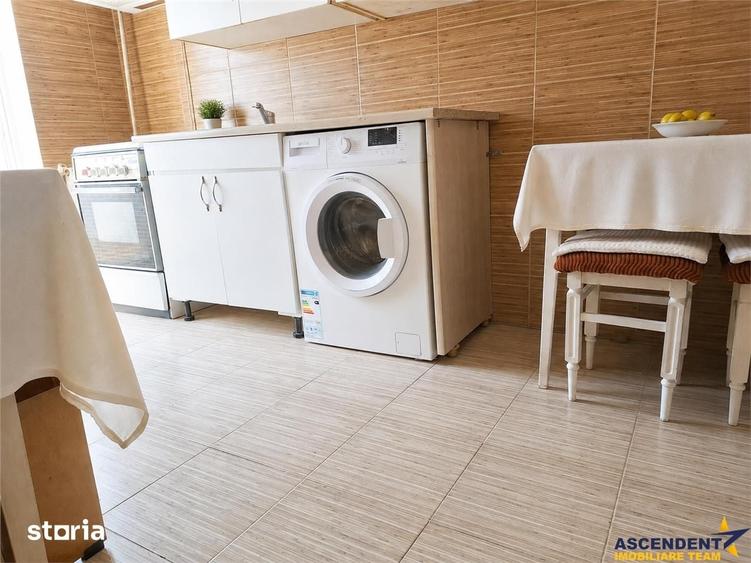 Apartament cu 3 camere decomandat în Bartolomeu