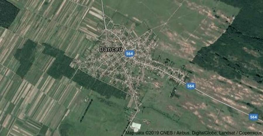 Teren de 70700 mp, în Jiana