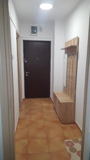 Apartament cu 3 camere semidecomandat în Chibrit