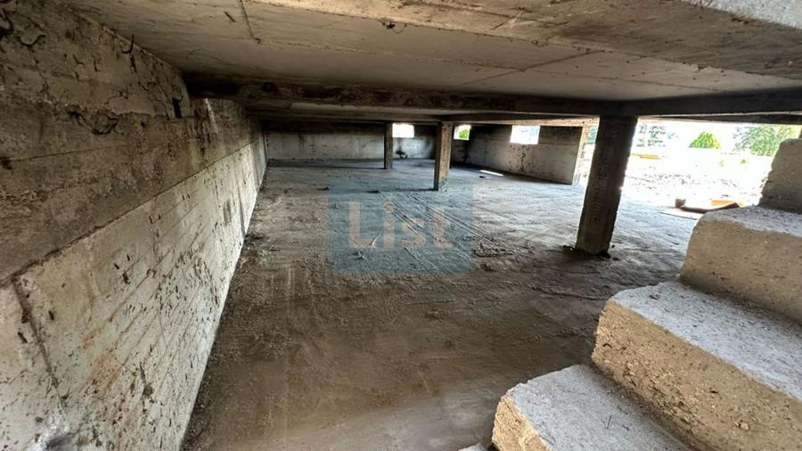 Spațiu industrial, de 600 mp, în Calea Timișoarei