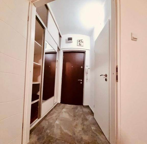 Garsonieră semidecomandată în Costin Georgian