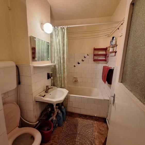 Apartament cu 2 camere, mobilat în Sud
