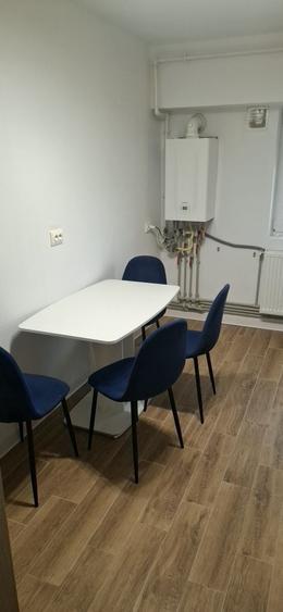 De inchiriat apartament 2 camere - 4
