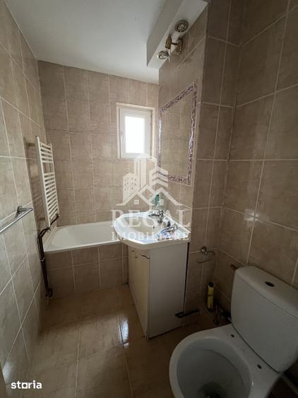 Apartament cu 2 camere decomandat, mobilat în Micro 4