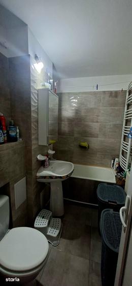 2 camere Eremia , Decomandat / Centrala , Amplasament DEOSEBIT - 9