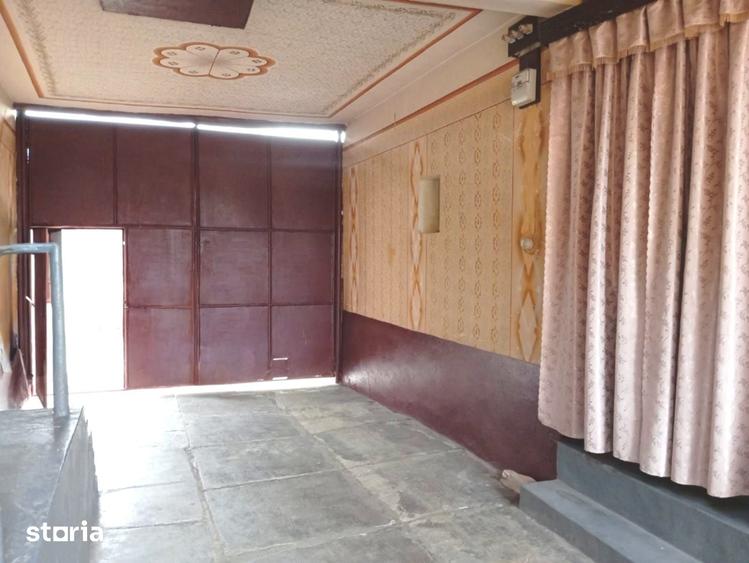 Casă cu 4 camere cu Teren 1200 Mp în Buteni