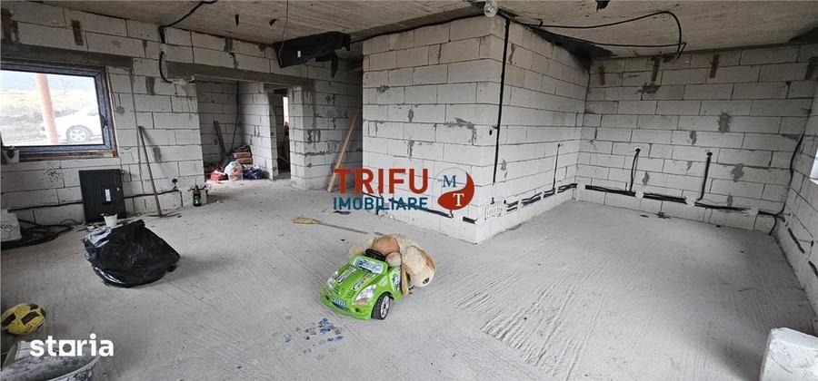 Casă cu 4 camere cu Teren 1062 Mp în Micești