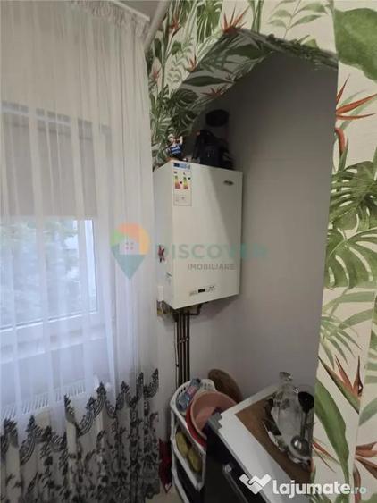Apartament cu 3 camere semidecomandat în Metalurgie