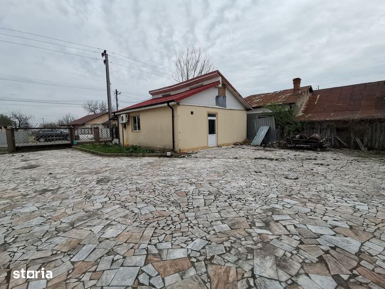 Casă cu 6 camere cu Teren 3187 Mp în Urechești