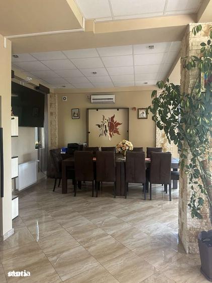 Casă cu 6 camere decomandat cu Teren 220 Mp în Câmpina