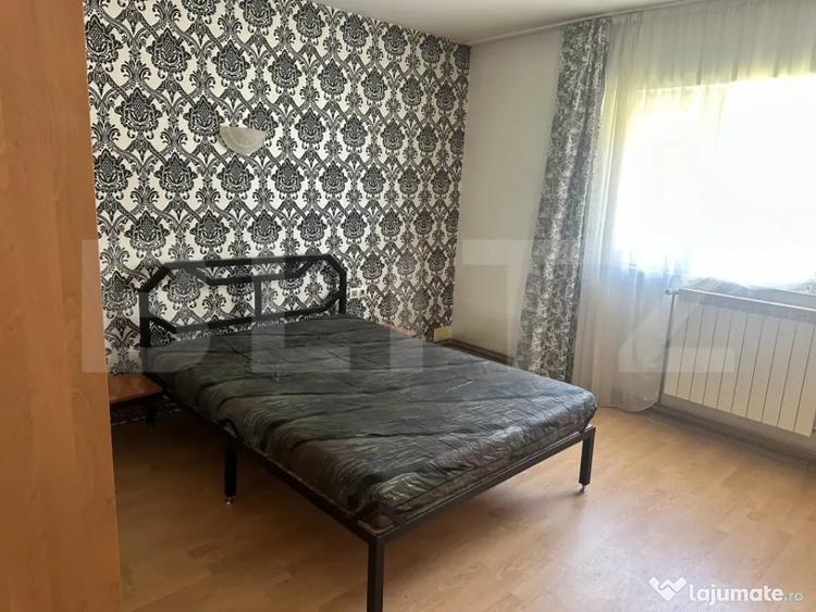 Casă cu 3 camere cu Teren 3298 Mp în Central