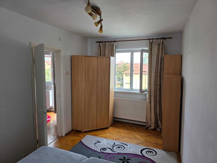 Apartament cu 2 camere semidecomandat în Dacia