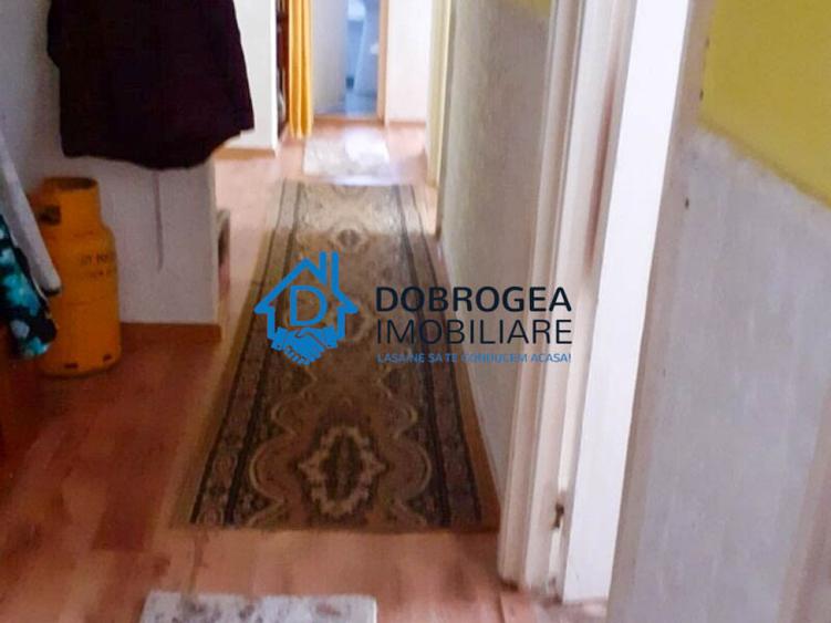 Apartament cu 3 camere decomandat în Păcii