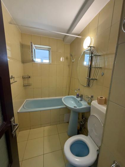 Apartament cu 2 camere semidecomandat în Militari