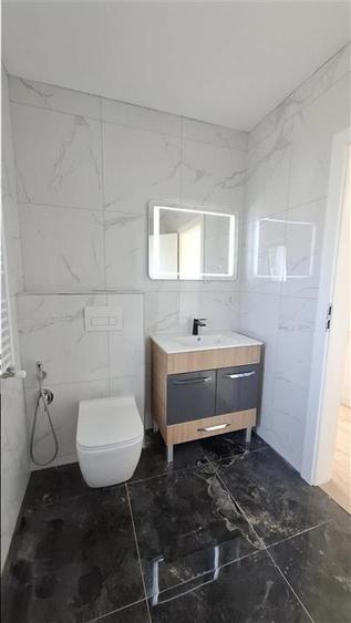 Duplex cu 3 camere cu Canalizare în Valea Lupului