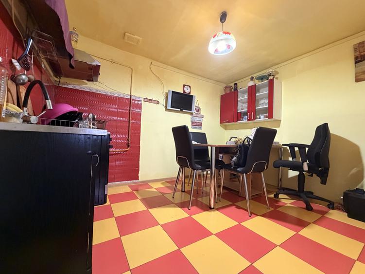 Apartament cu 3 camere decomandat în Timocului-Șaguna