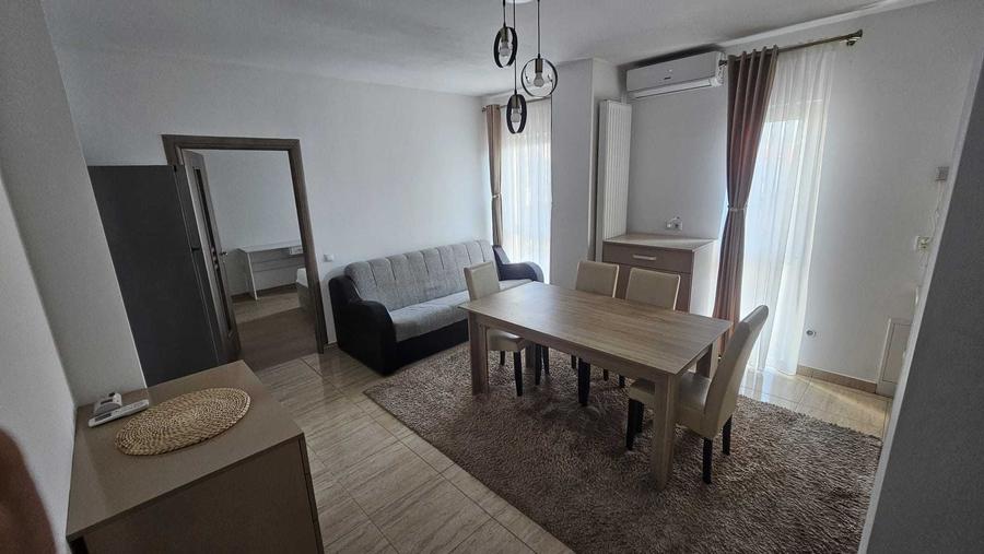 Apartament cu 2 camere decomandat în Central