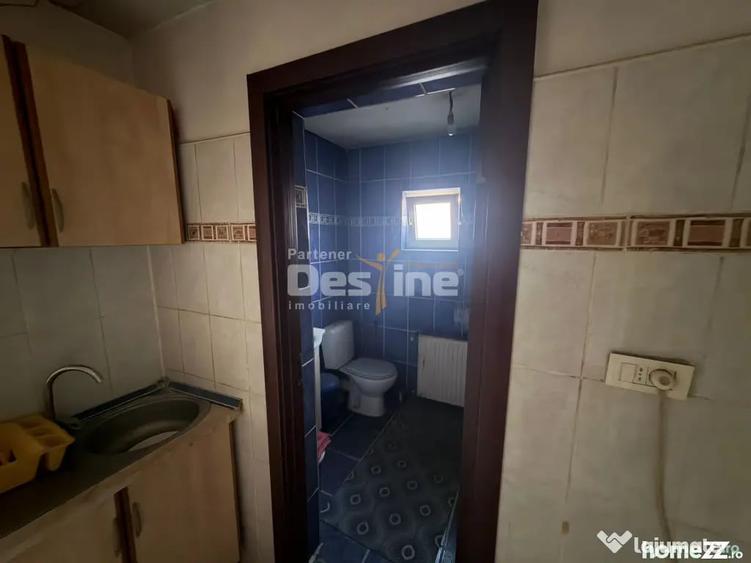 Casă cu 3 camere cu Teren 900 Mp în Giulești