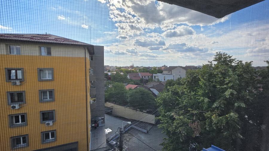 Apartament cu 2 camere decomandat, mobilat în Complex Studențesc