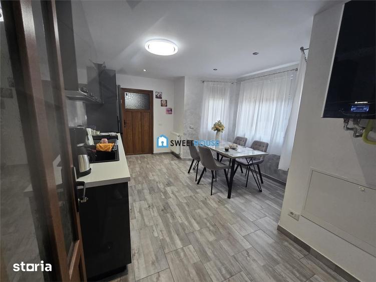 Casă cu 8 camere cu Teren 3000 Mp în Beclean