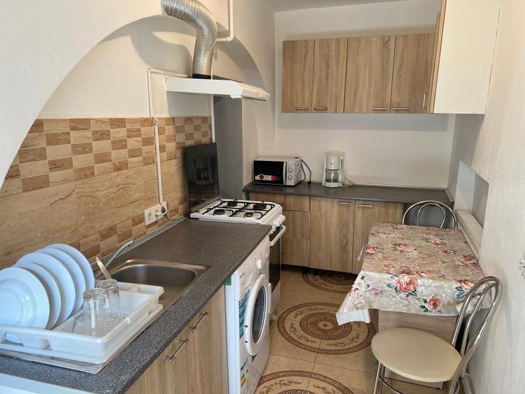 Garsonieră decomandată în Central