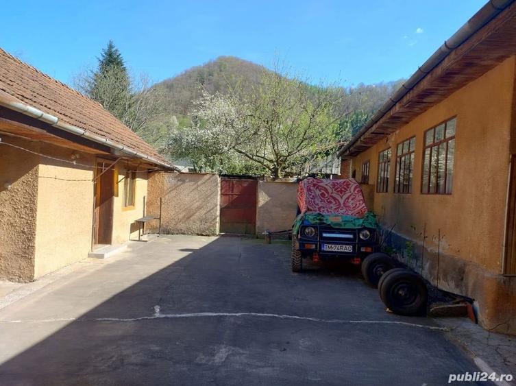 Casă cu Teren 728 Mp în Luncanii de Jos