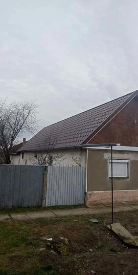 Casă cu 2 camere cu Teren 2880 Mp în Exterior Vest