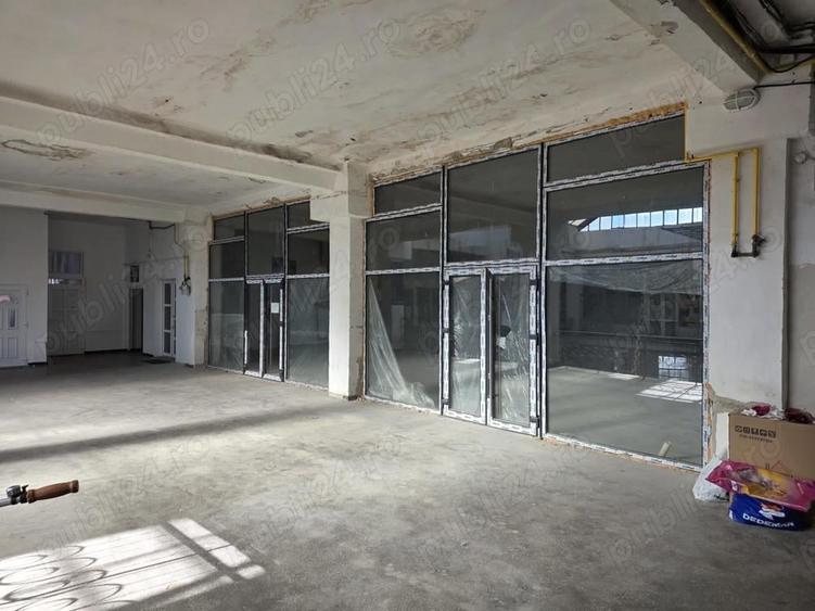 Spațiu comercial, de 160 mp, în Traian
